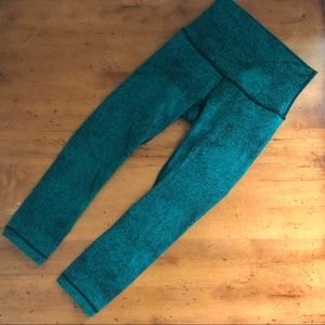 LULULEMON super soft align crops